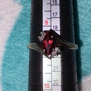 10K solid Gold Marquise Garnet &
Diamonds Ring, Sz. 8-3/4, 2.2 Grams